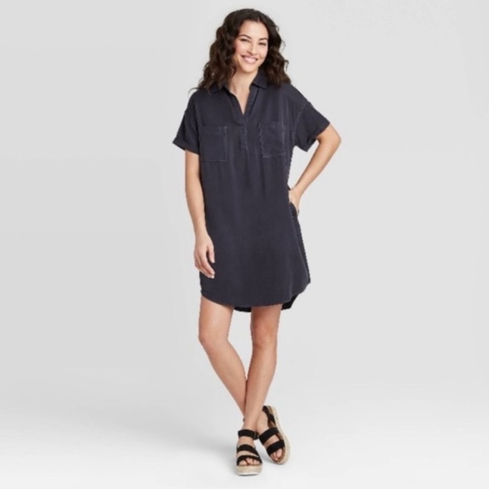 Universal Thread Black Collared Short Sleeve Dress
